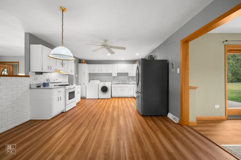 Tiny photo for 835 Bryn Mawr Avenue, Bartlett, IL 60103 (MLS # 12587841)