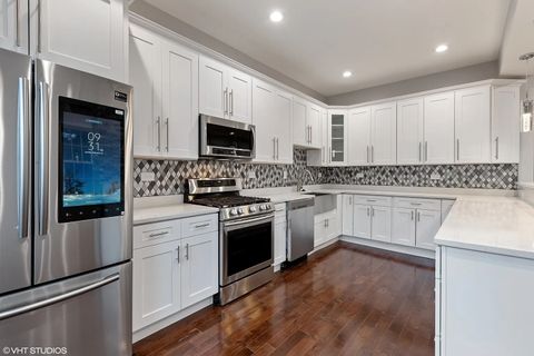 Tiny photo for 4631 S Evans Avenue, Chicago, IL 60653 (MLS # 12357378)