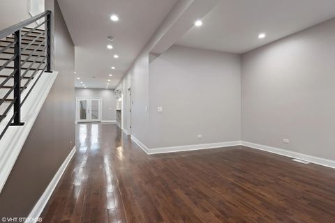 Tiny photo for 4631 S Evans Avenue, Chicago, IL 60653 (MLS # 12357378)