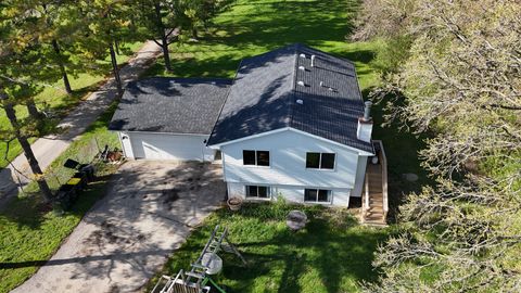 Tiny photo for 28903 W South Drive, Lakemoor, IL 60051 (MLS # 12622302)