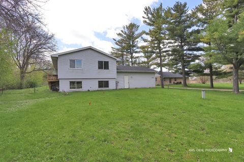 Tiny photo for 28903 W South Drive, Lakemoor, IL 60051 (MLS # 12622302)