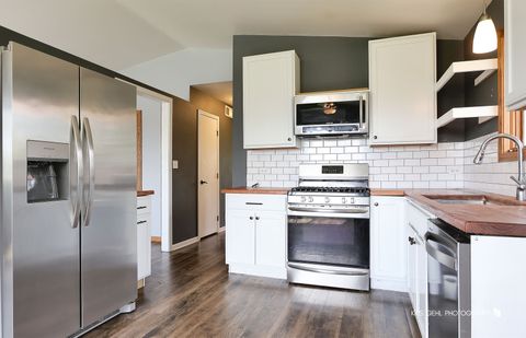 Tiny photo for 28903 W South Drive, Lakemoor, IL 60051 (MLS # 12622302)