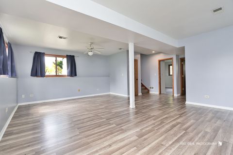 Tiny photo for 28903 W South Drive, Lakemoor, IL 60051 (MLS # 12622302)