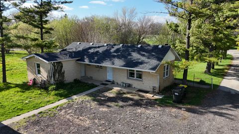Tiny photo for 28903 W South Drive, Lakemoor, IL 60051 (MLS # 12622302)