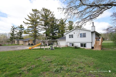 Tiny photo for 28903 W South Drive, Lakemoor, IL 60051 (MLS # 12622302)