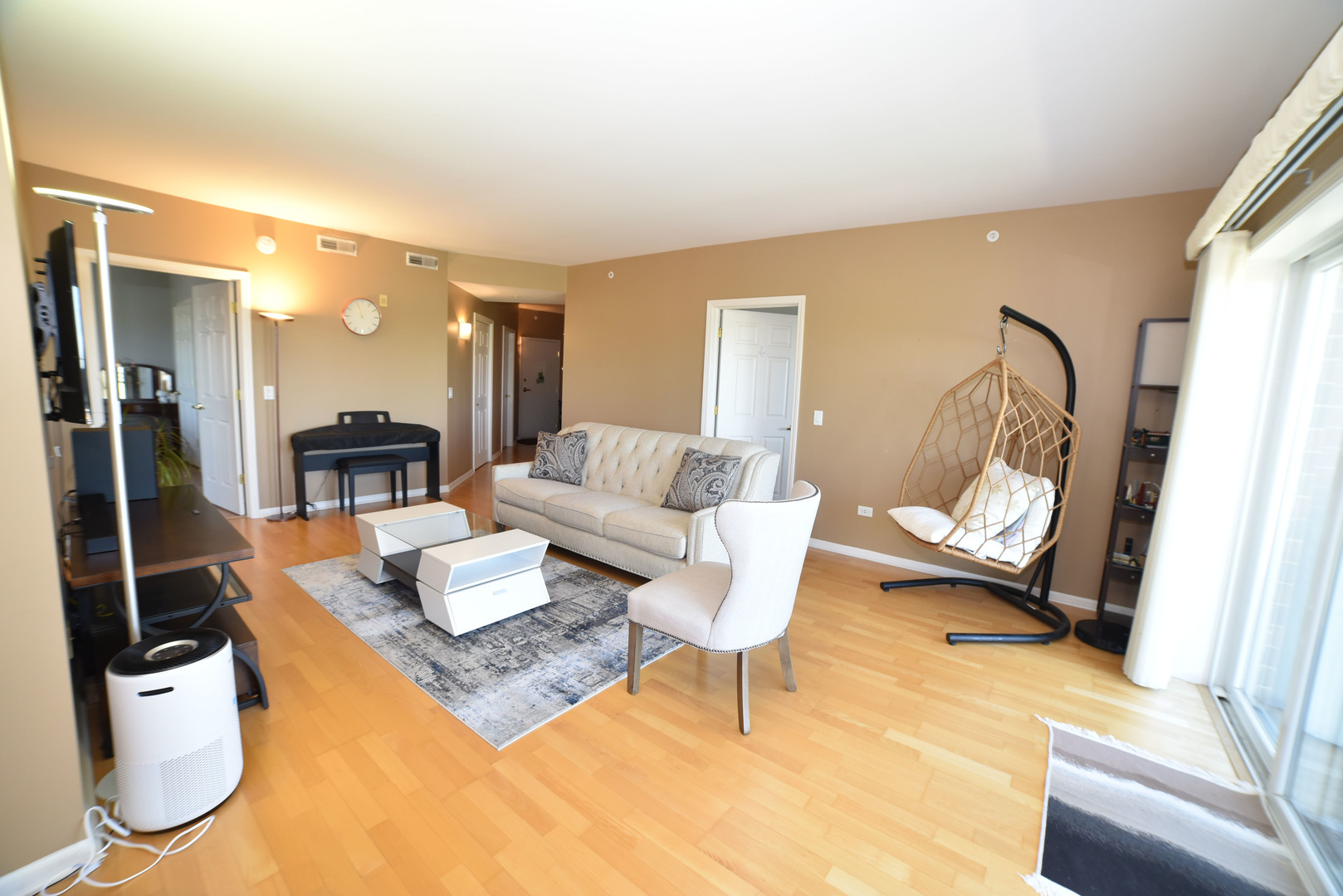 365 Graceland Avenue 606