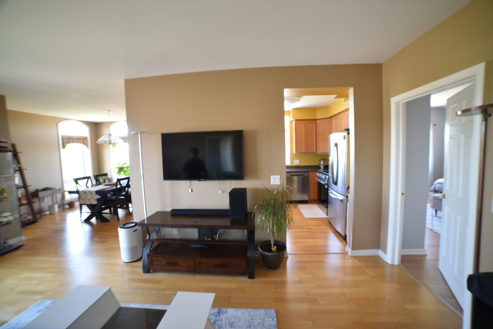 365 Graceland Avenue 606