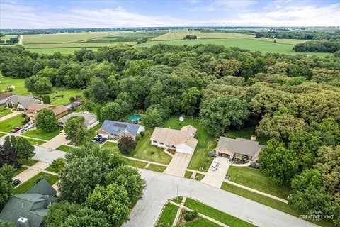 Tiny photo for 2019 Pauline Place, Plano, IL 60545 (MLS # 12627089)