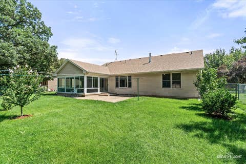 Tiny photo for 2019 Pauline Place, Plano, IL 60545 (MLS # 12627089)