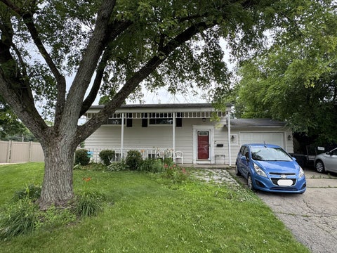 Photo of 15 Curtmar Court, Montgomery, IL 60538 (MLS # 12709124)