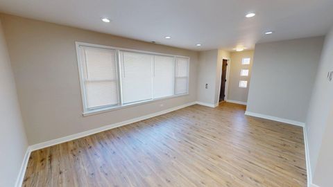 Tiny photo for 1021 W Vermont Avenue, Chicago, IL 60827 (MLS # 12563232)