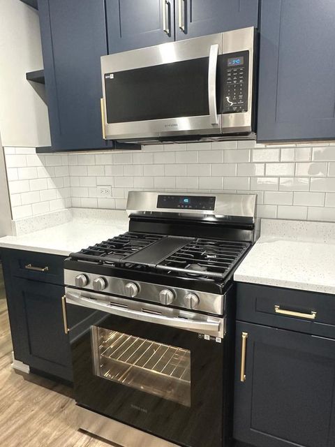 Tiny photo for 1021 W Vermont Avenue, Chicago, IL 60827 (MLS # 12563232)