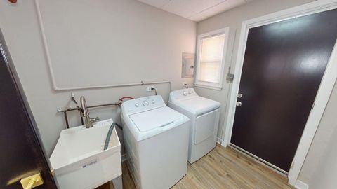 Tiny photo for 1021 W Vermont Avenue, Chicago, IL 60827 (MLS # 12563232)