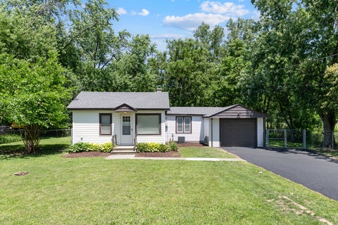 Photo of 5140 156th Street, Oak Forest, IL 60452 (MLS # 12675413)