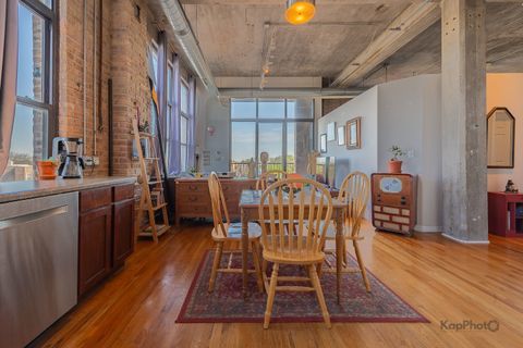 Tiny photo for 1820 N Spaulding Avenue #410, Chicago, IL 60647 (MLS # 12626587)