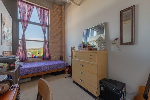 Tiny photo for 1820 N Spaulding Avenue #410, Chicago, IL 60647 (MLS # 12626587)