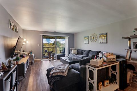 Tiny photo for 801 79th Street #405, Darien, IL 60561 (MLS # 12517824)