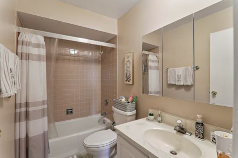 Tiny photo for 801 79th Street #405, Darien, IL 60561 (MLS # 12517824)