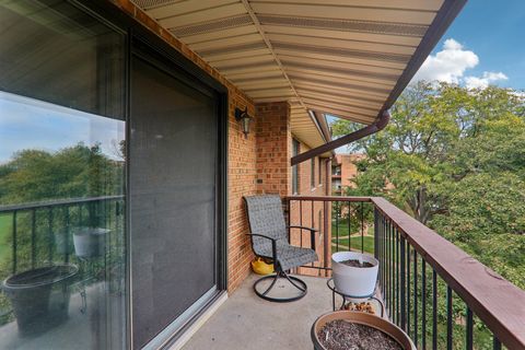 Tiny photo for 801 79th Street #405, Darien, IL 60561 (MLS # 12517824)