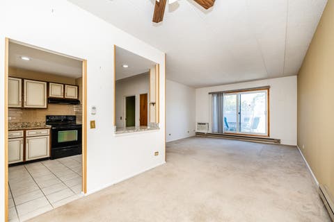 Tiny photo for 9737 N Fox Glen Drive #1N, Niles, IL 60714 (MLS # 12716157)