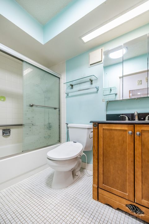 Tiny photo for 9737 N Fox Glen Drive #1N, Niles, IL 60714 (MLS # 12716157)