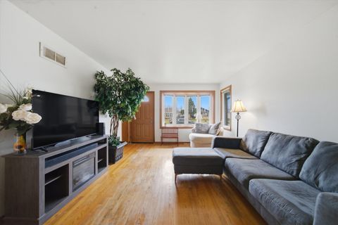 Tiny photo for 7705 W 80th Place, Bridgeview, IL 60455 (MLS # 12589160)