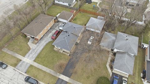 Tiny photo for 7705 W 80th Place, Bridgeview, IL 60455 (MLS # 12589160)