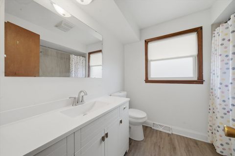 Tiny photo for 7705 W 80th Place, Bridgeview, IL 60455 (MLS # 12589160)