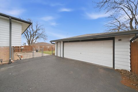 Tiny photo for 7705 W 80th Place, Bridgeview, IL 60455 (MLS # 12589160)
