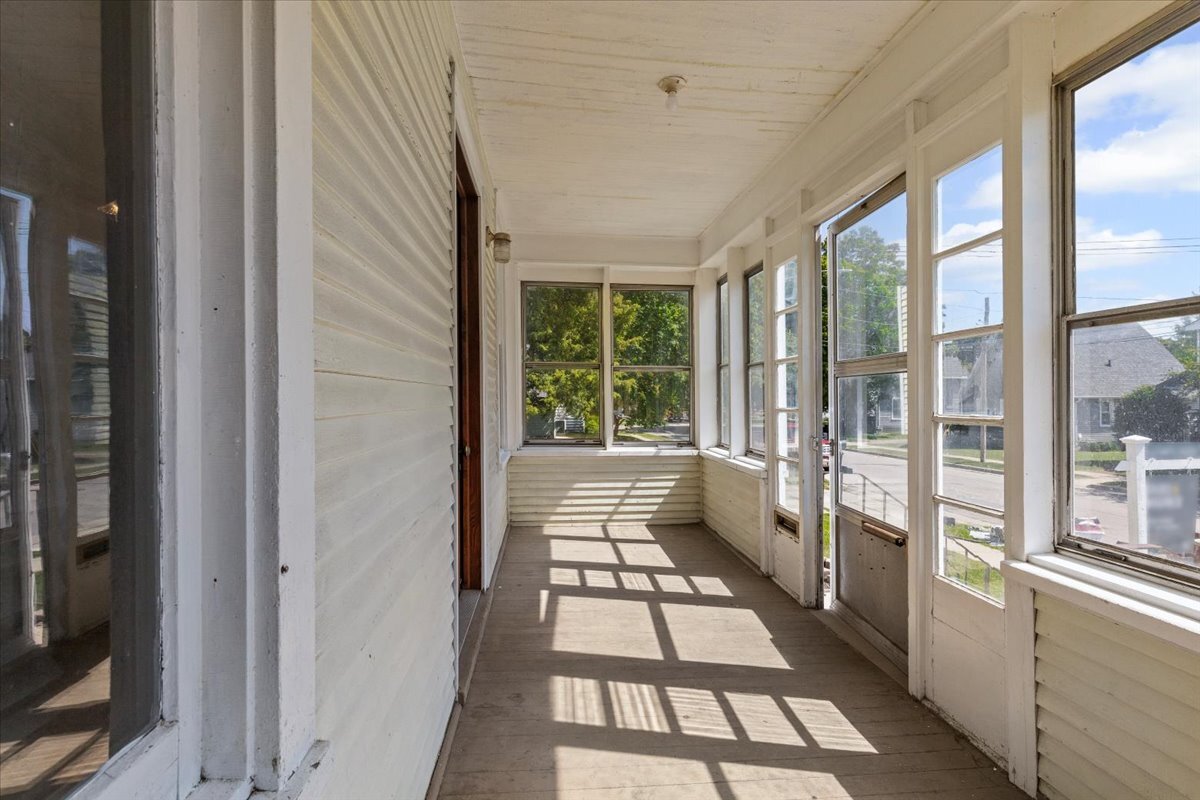 717 Edward Street