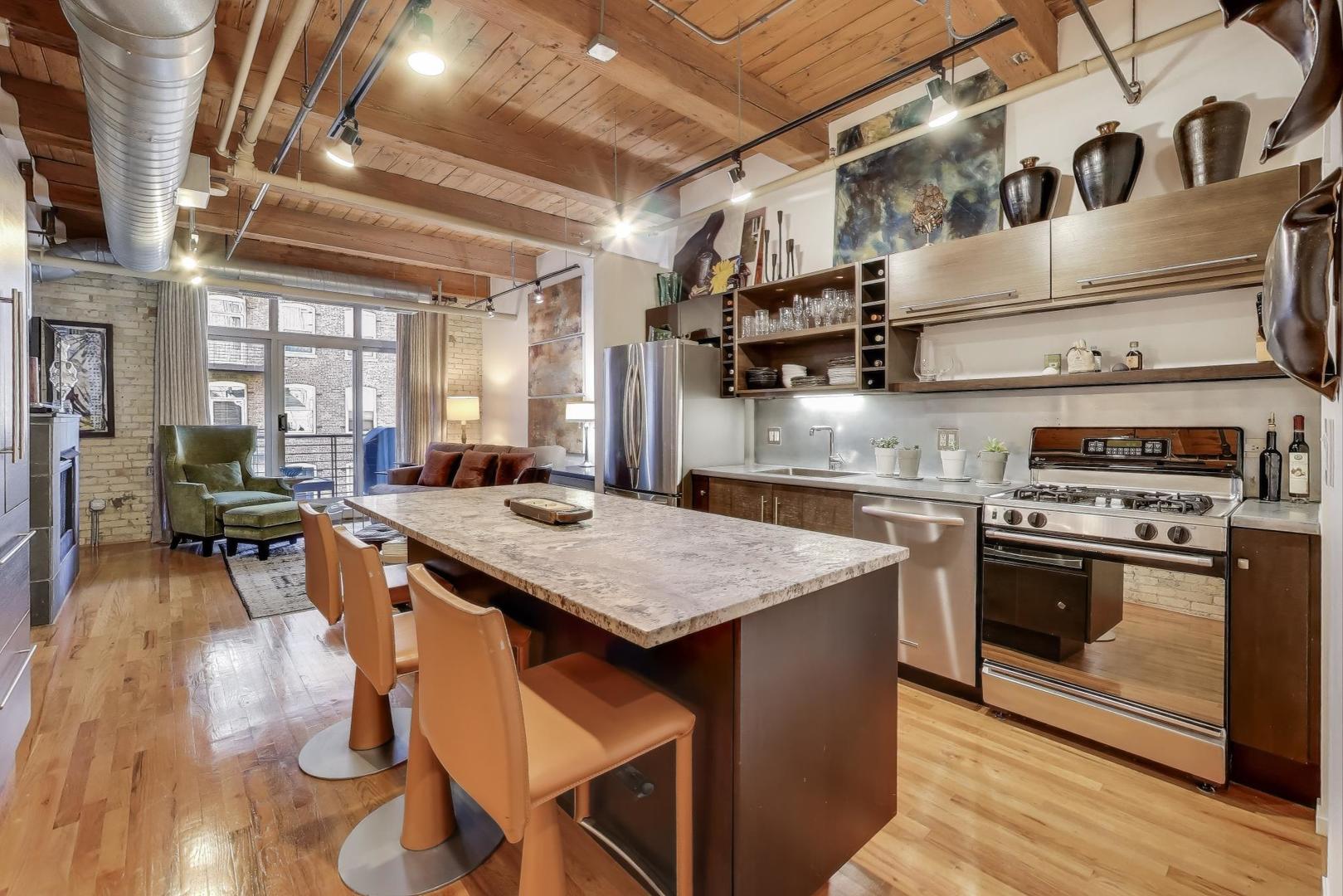 420 S Clinton Street 414A