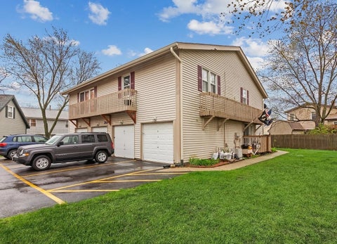 Tiny photo for 212 Hudson Court #B, Bolingbrook, IL 60440 (MLS # 12763989)