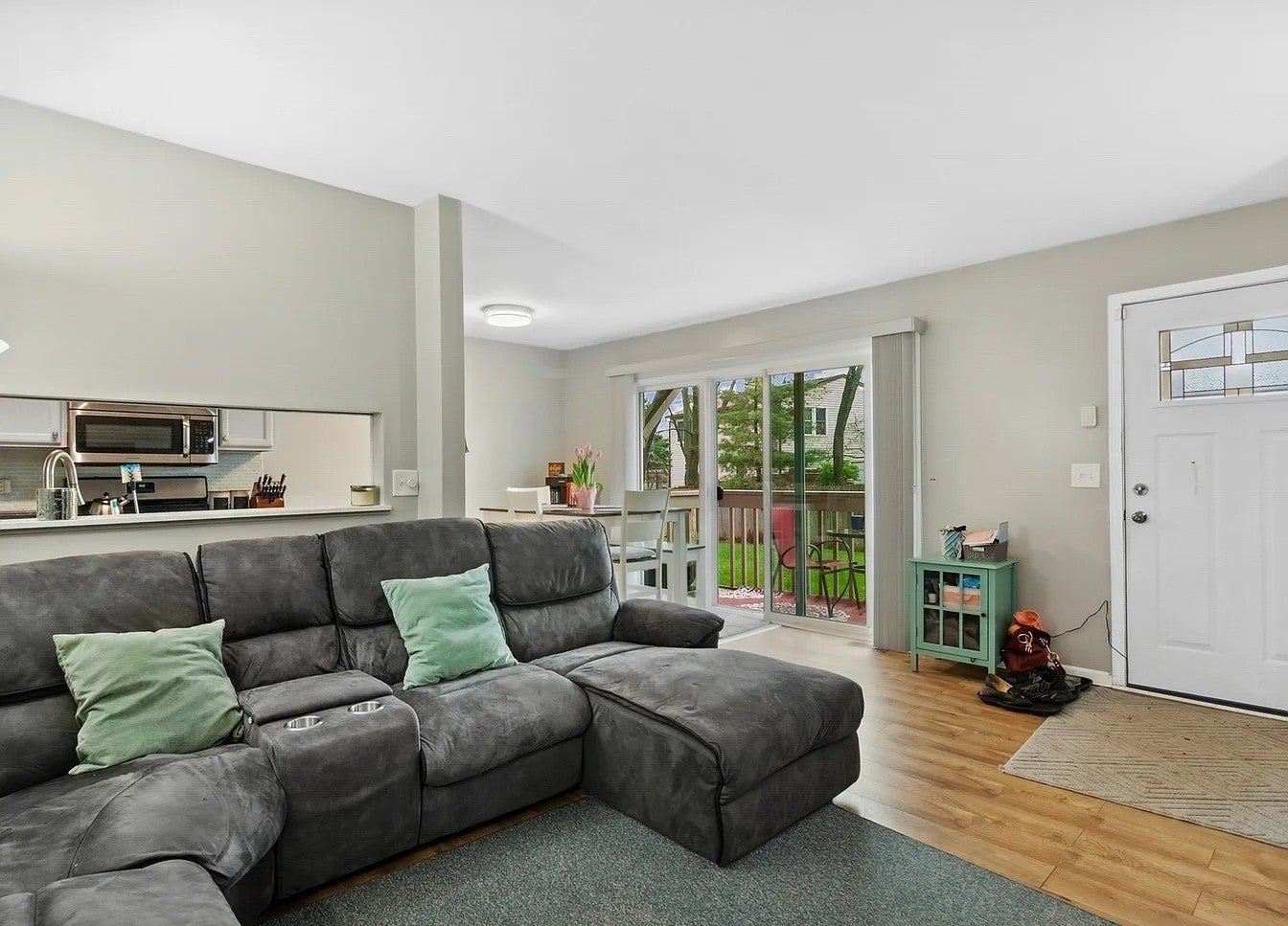 212 Hudson Court B