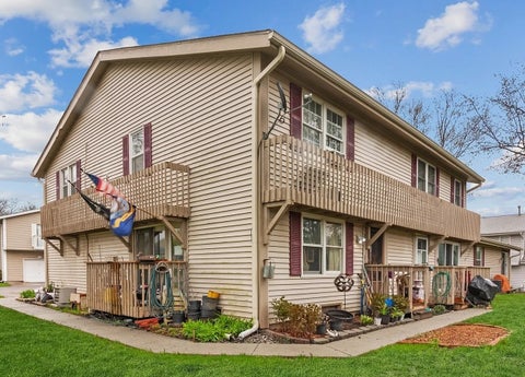 Photo of 212 Hudson Court #B, Bolingbrook, IL 60440 (MLS # 12763989)