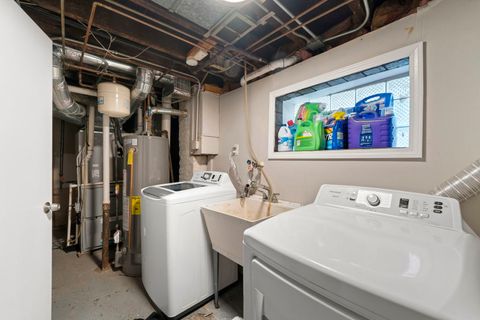 Tiny photo for 606 S 2nd Avenue, Maywood, IL 60153 (MLS # 12610555)