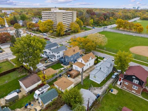 Tiny photo for 606 S 2nd Avenue, Maywood, IL 60153 (MLS # 12610555)