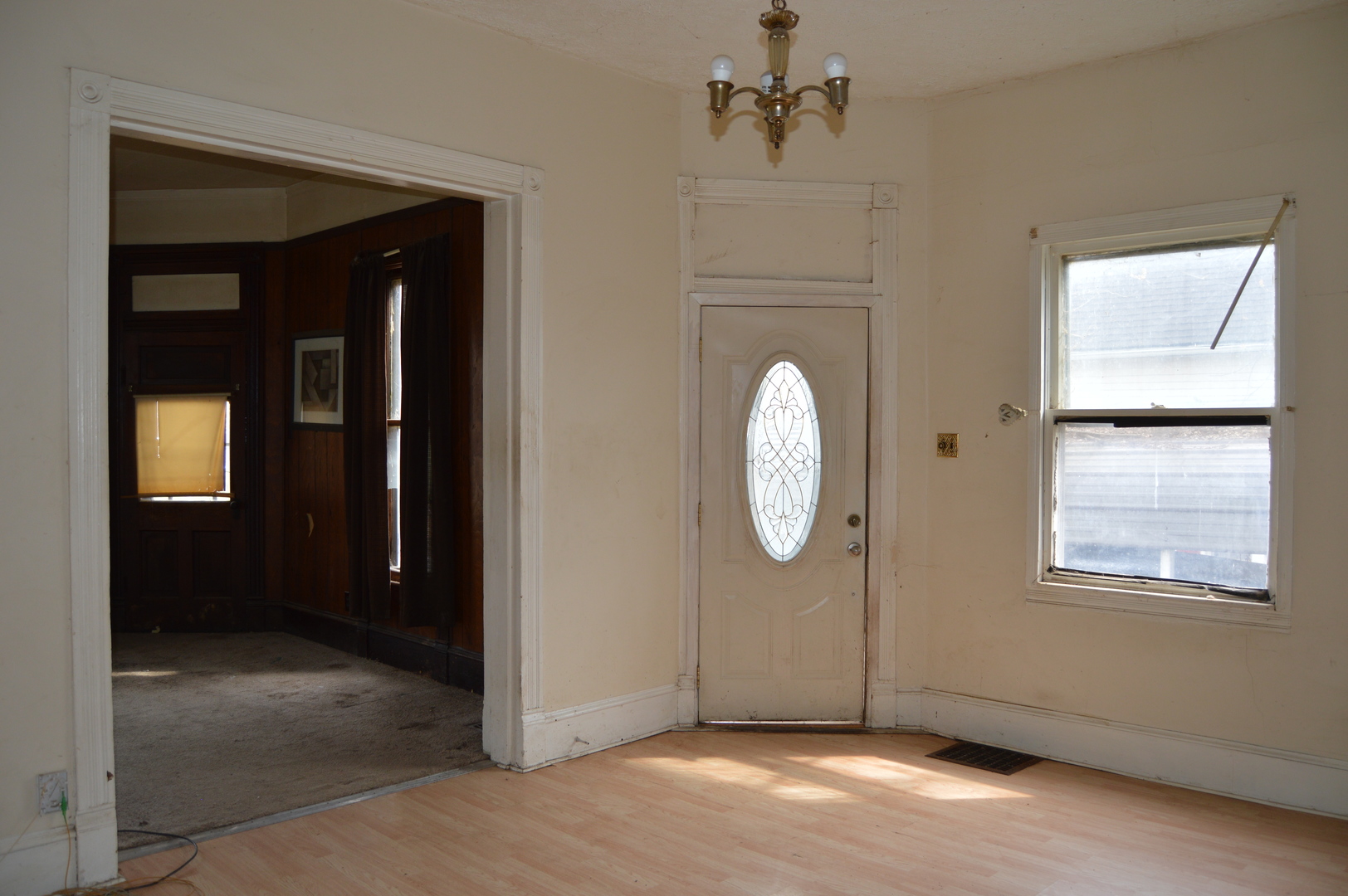 916 W Front Street