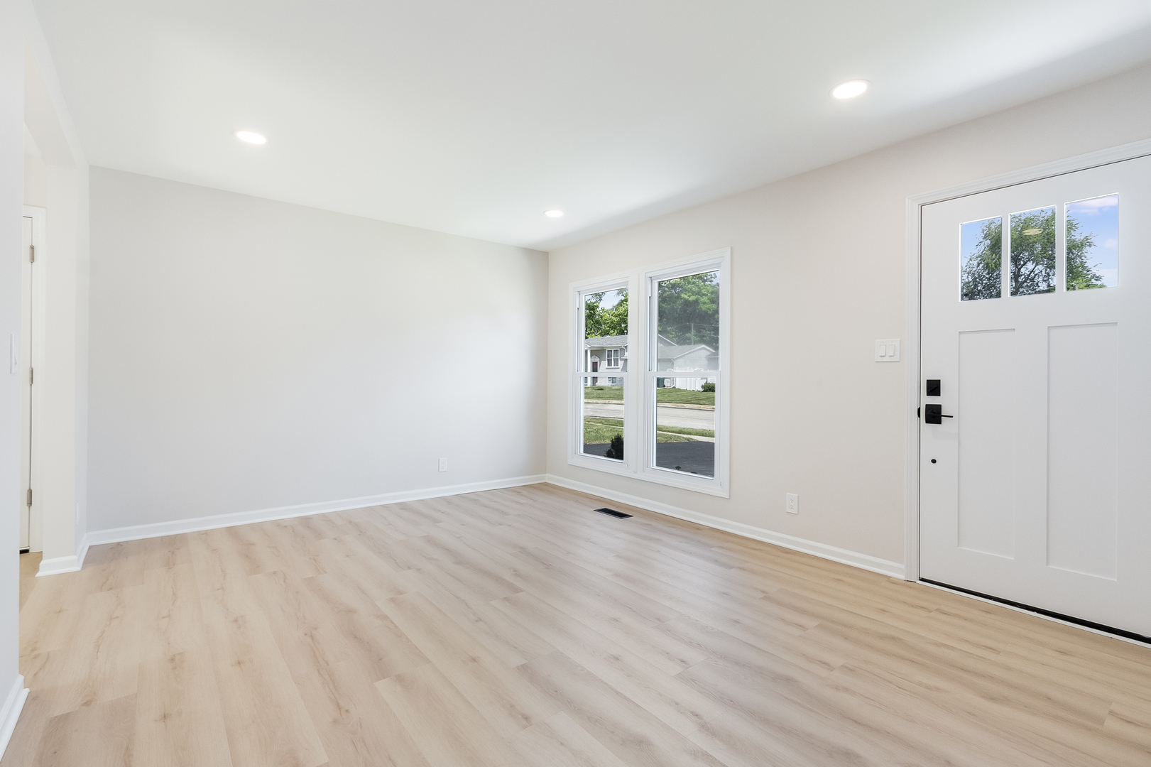 Properties 2 221 Gordon Avenue