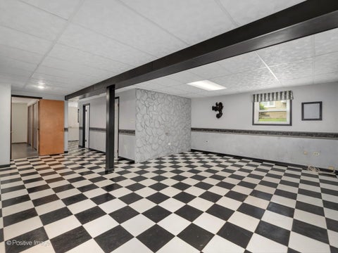 Tiny photo for 102 Hill Street, Roselle, IL 60172 (MLS # 12675978)