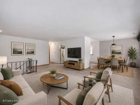 Tiny photo for 102 Hill Street, Roselle, IL 60172 (MLS # 12675978)