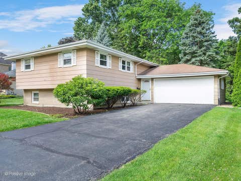 Tiny photo for 102 Hill Street, Roselle, IL 60172 (MLS # 12675978)