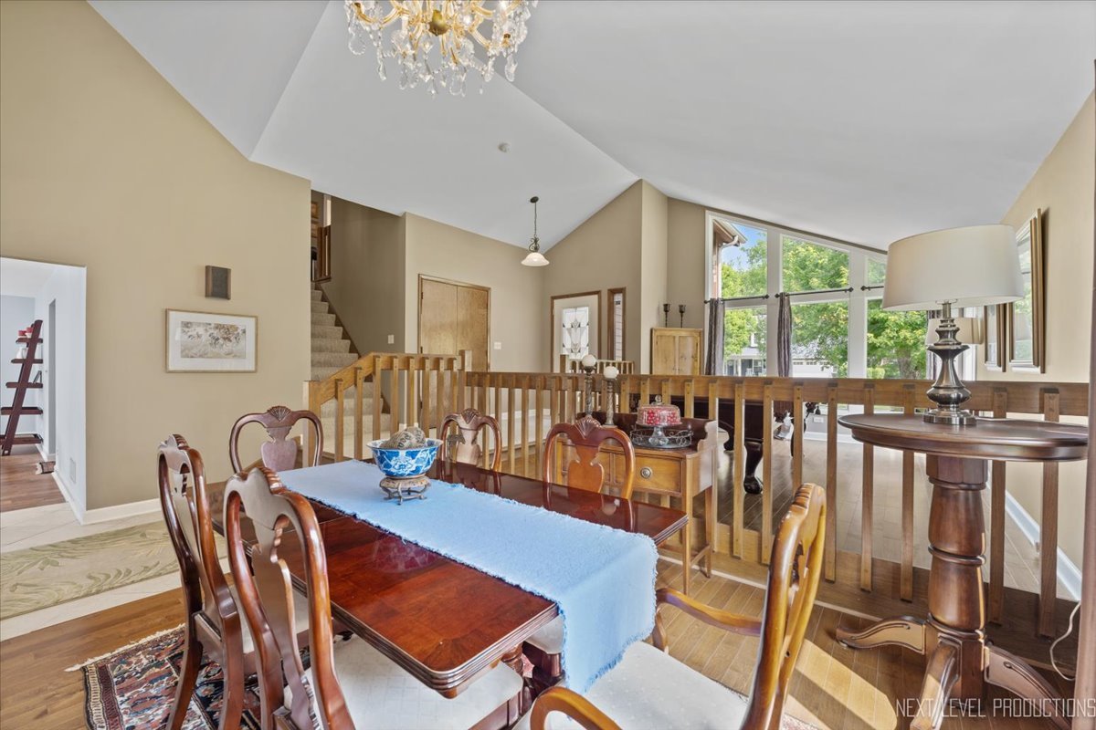 978 Merrimac Circle