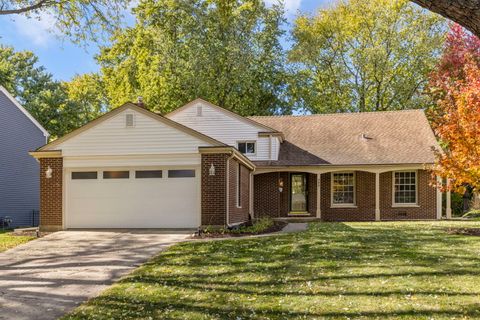 Tiny photo for 345 Green Valley Drive, Naperville, IL 60540 (MLS # 12520957)