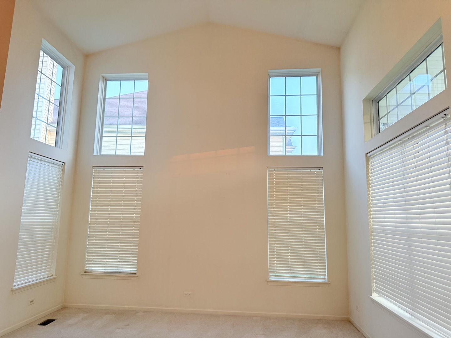 3015 Monterey Lane