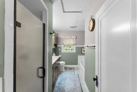 Tiny photo for 252 Hillcrest Avenue, Davenport, IA 52803 (MLS # 12693861)