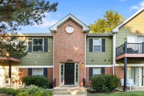 Photo of 1344 McDowell Road #201, Naperville, IL 60563 (MLS # 12719205)