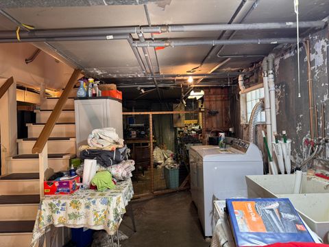 Tiny photo for 1600 Greenwood Street, Evanston, IL 60201 (MLS # 12492101)