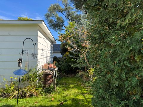 Tiny photo for 1600 Greenwood Street, Evanston, IL 60201 (MLS # 12492101)
