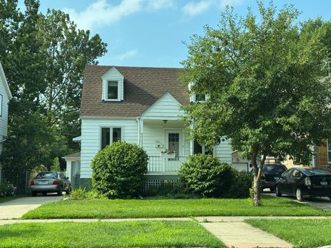 Photo of 1600 Greenwood Street, Evanston, IL 60201 (MLS # 12492101)