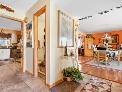 Tiny photo for 1045 Nottingham Lane, Hoffman Estates, IL 60169 (MLS # 12476904)